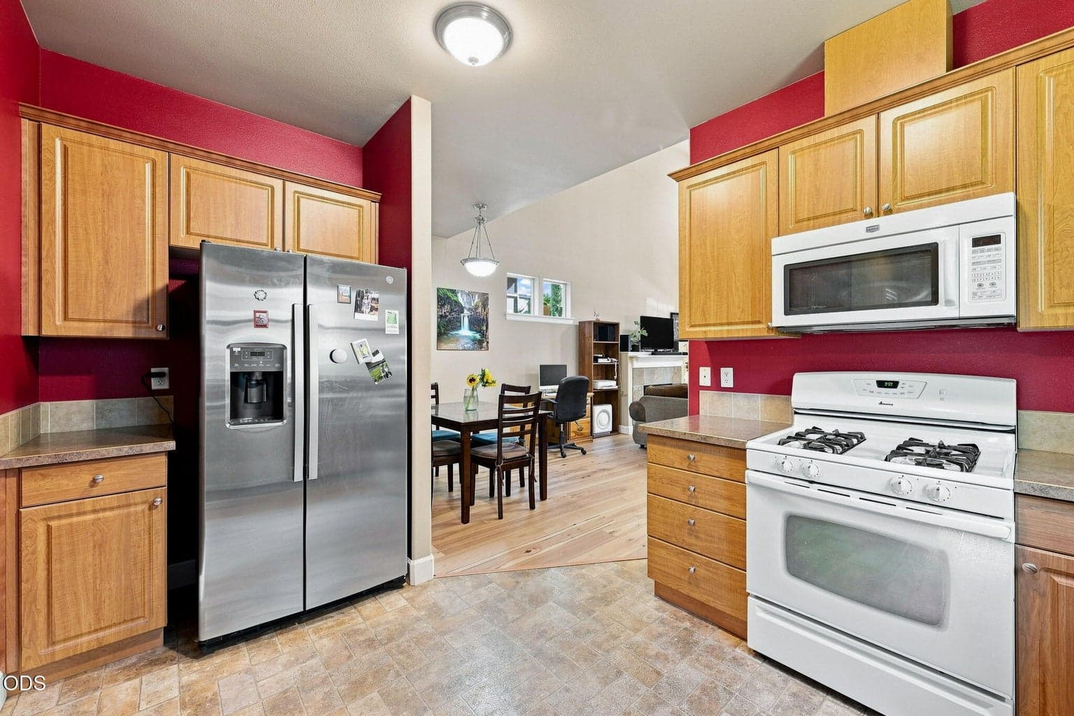 Photo of 63119 NE De Haviland Street 15 of 30