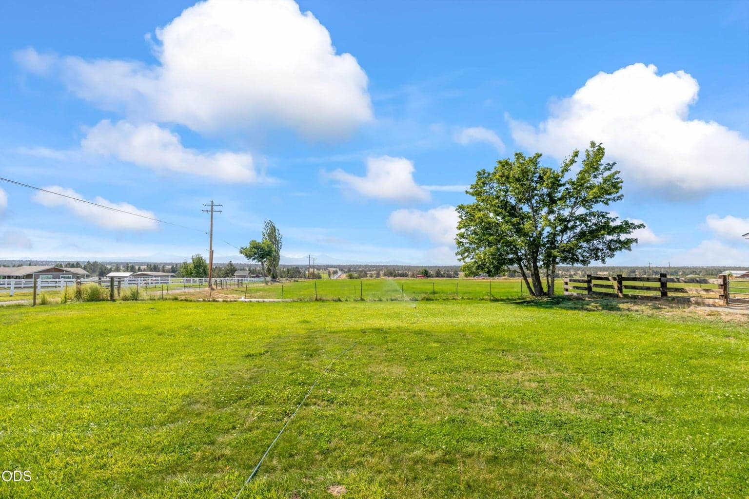 Photo of 17435 SW Hahlen Avenue 54 of 60