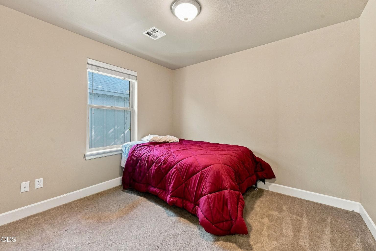 Photo of 63119 NE De Haviland Street 25 of 30