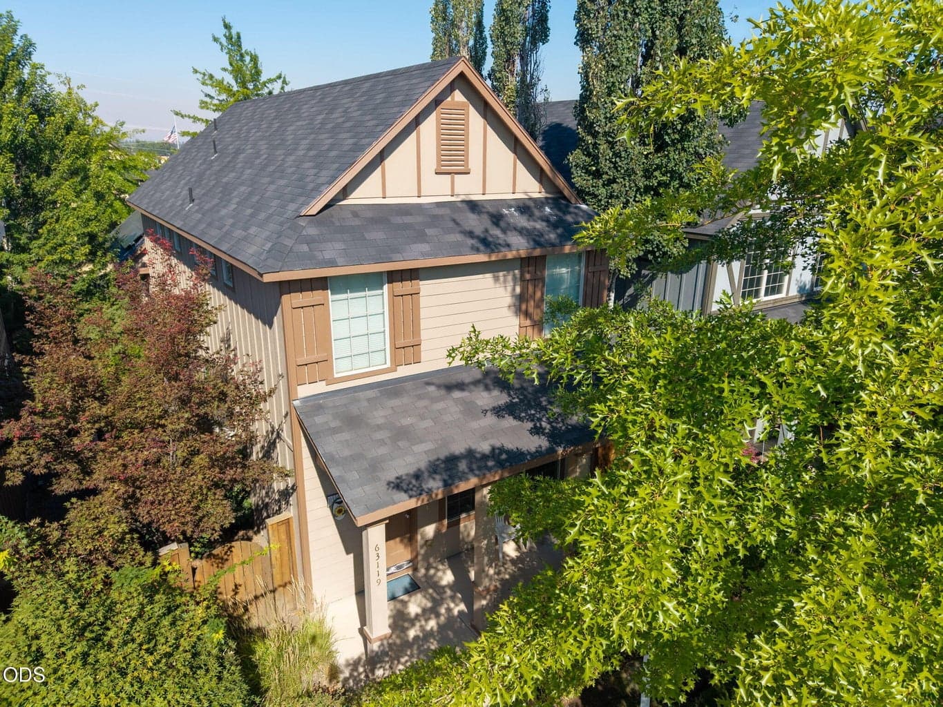 Photo of 63119 NE De Haviland Street 3 of 30