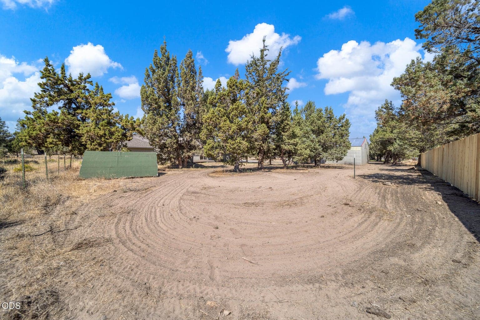 Photo of 3928 SE Umatilla Loop 28 of 31