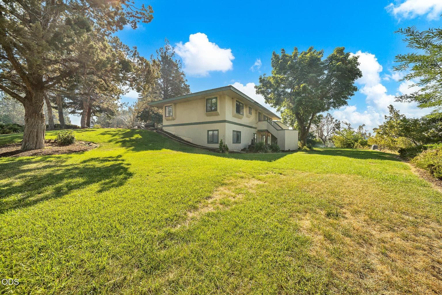 Photo of 2900 NE Barnes Road 4 of 50