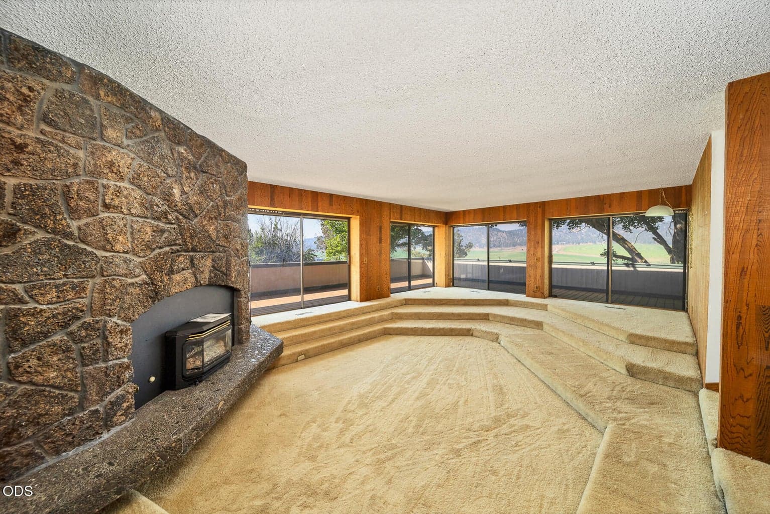Photo of 2900 NE Barnes Road 11 of 50