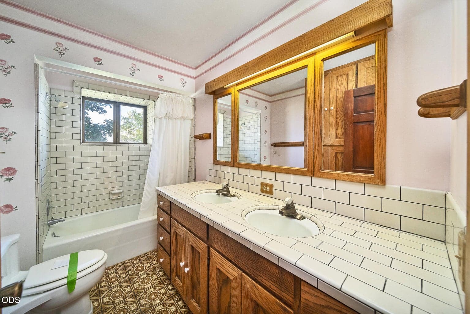 Photo of 2900 NE Barnes Road 26 of 50