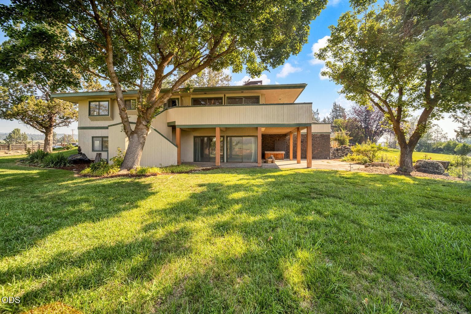 Photo of 2900 NE Barnes Road 43 of 50