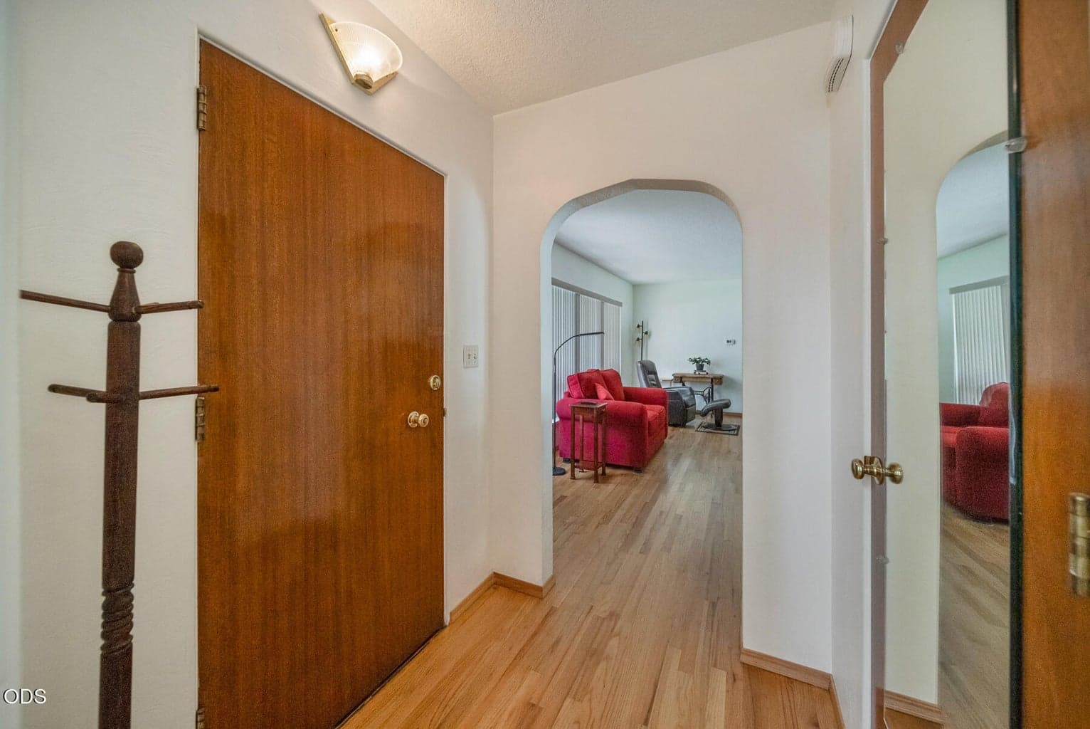 Photo of 291 NW 4th Street 3 of 25
