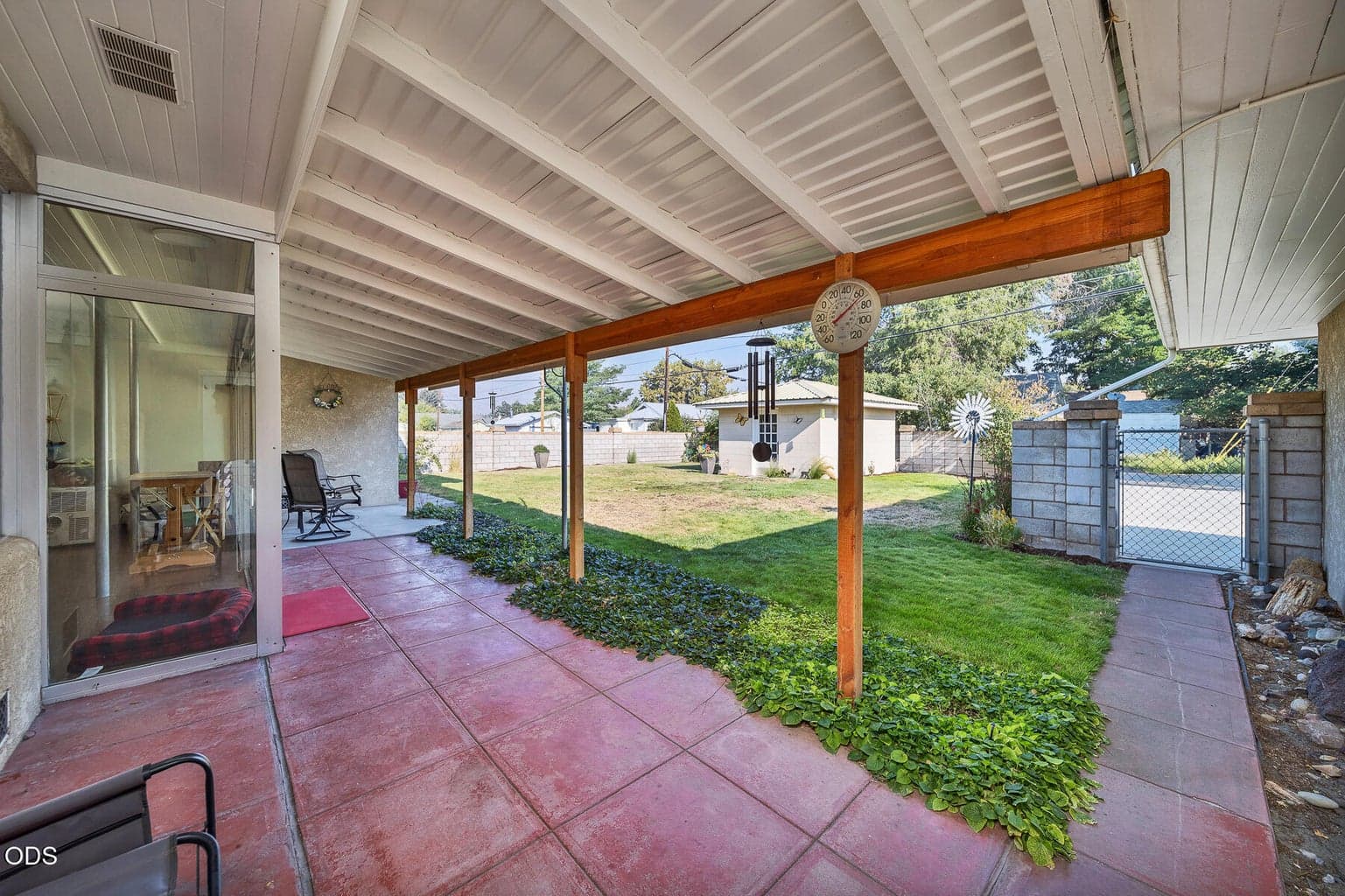 Photo of 291 NW 4th Street 16 of 25