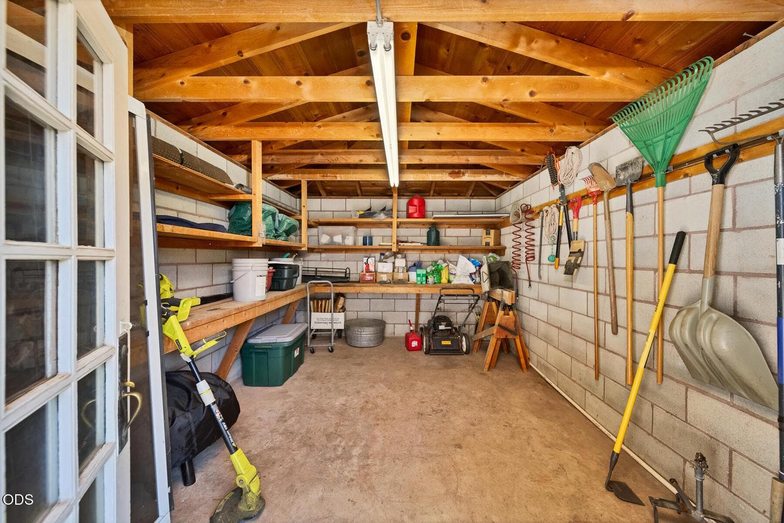 Photo of 291 NW 4th Street 20 of 25