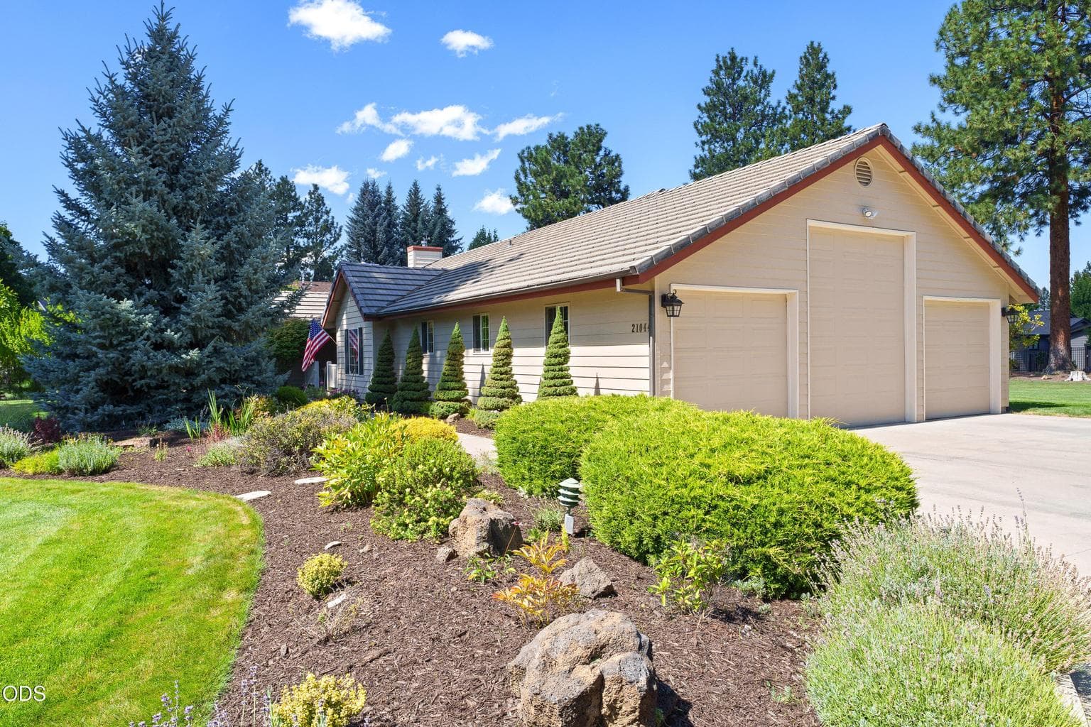 Photo of 21044 Desert Woods Drive 52 of 57