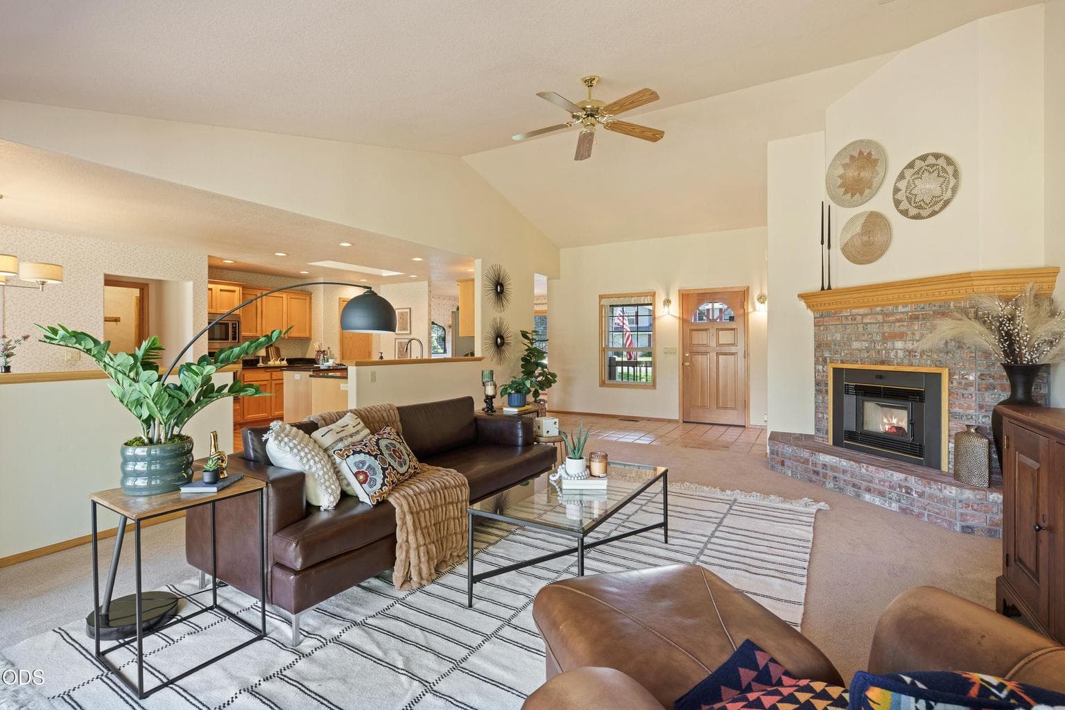 Photo of 21044 Desert Woods Drive 14 of 57