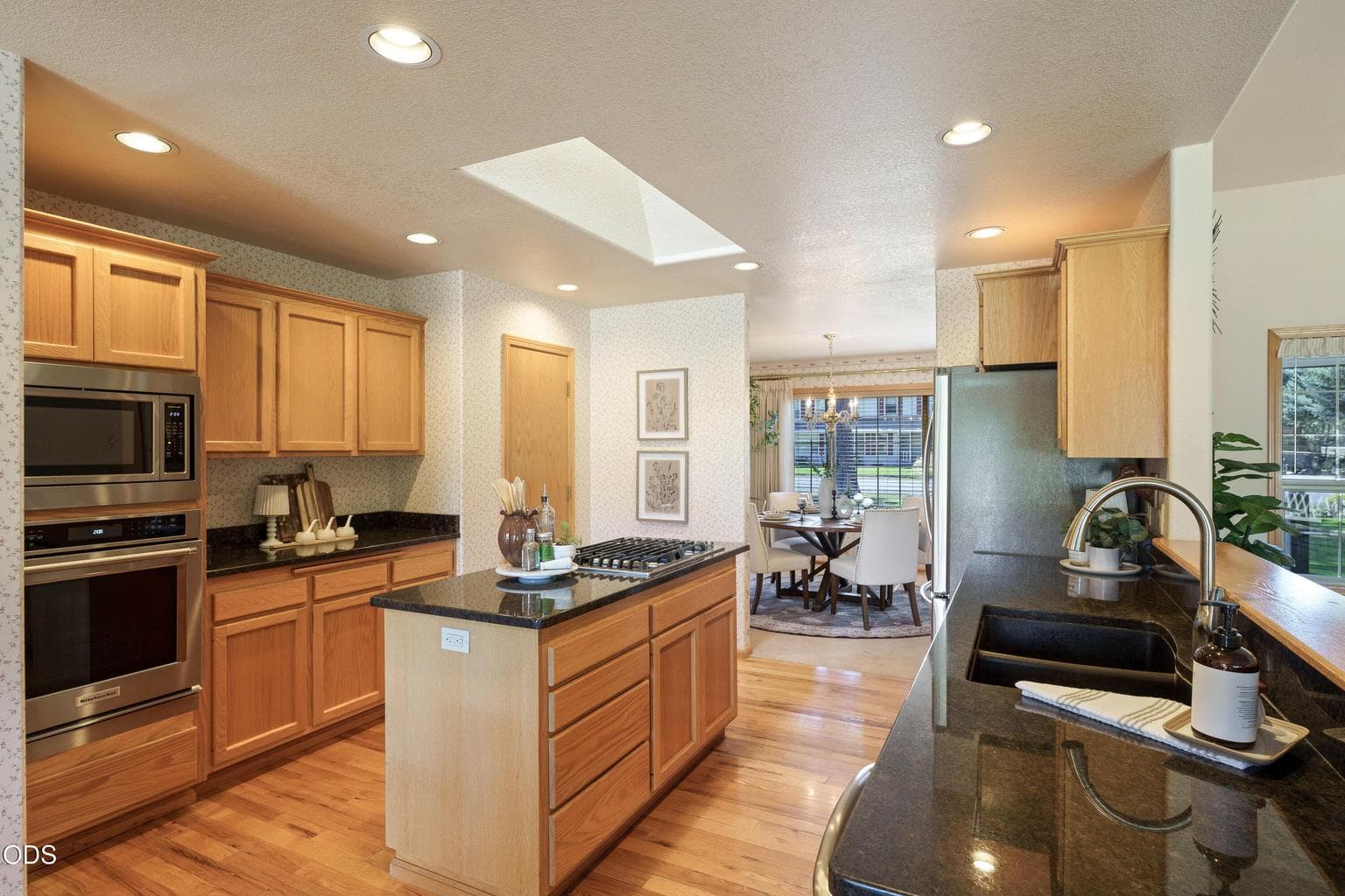 Photo of 21044 Desert Woods Drive 16 of 57