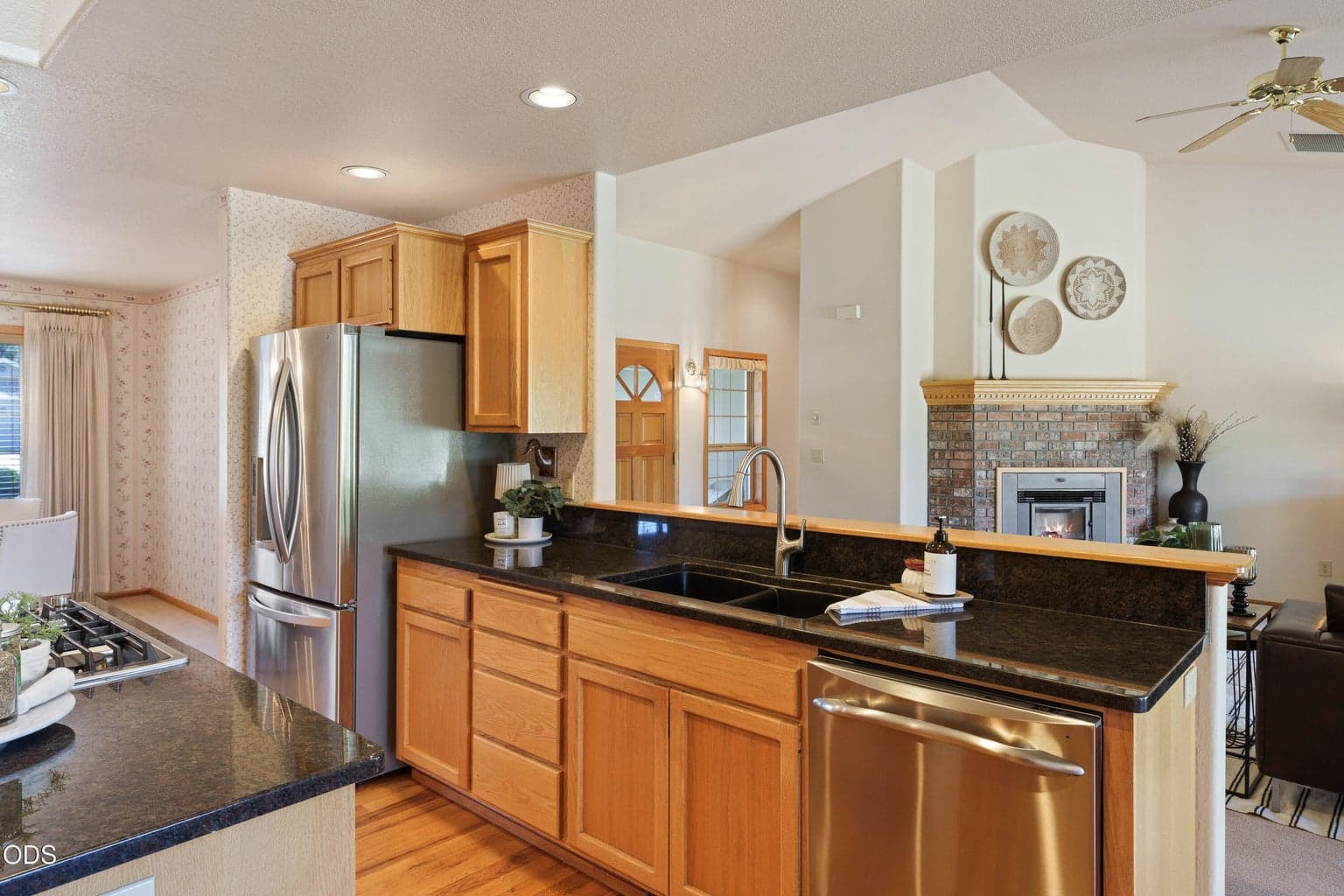Photo of 21044 Desert Woods Drive 20 of 57