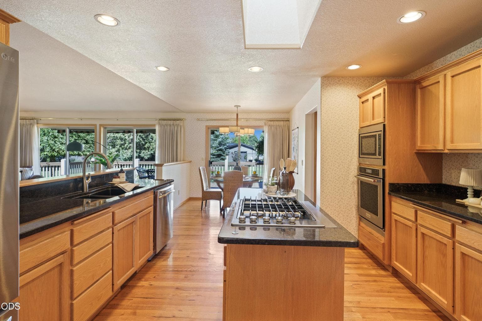 Photo of 21044 Desert Woods Drive 21 of 57