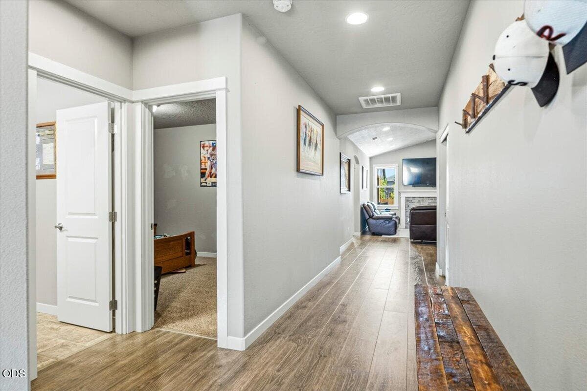 Photo of 1734 NW Upas Place 7 of 40