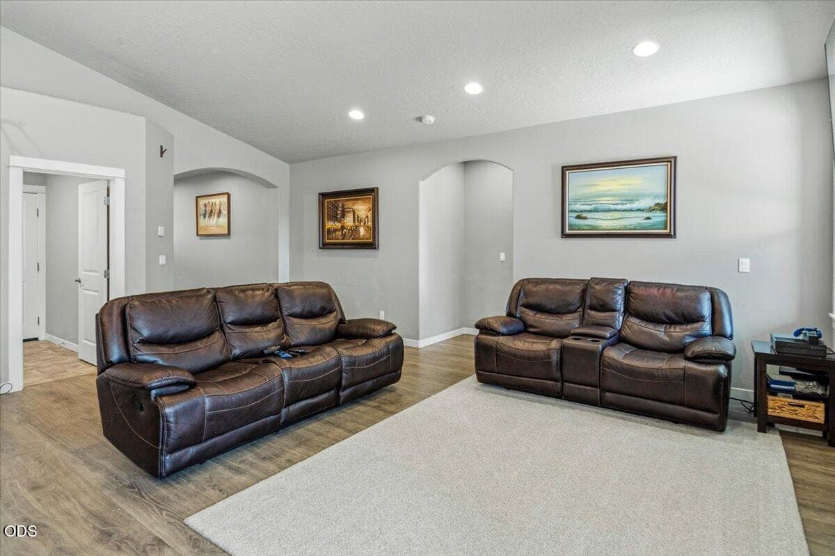 Photo of 1734 NW Upas Place 12 of 40