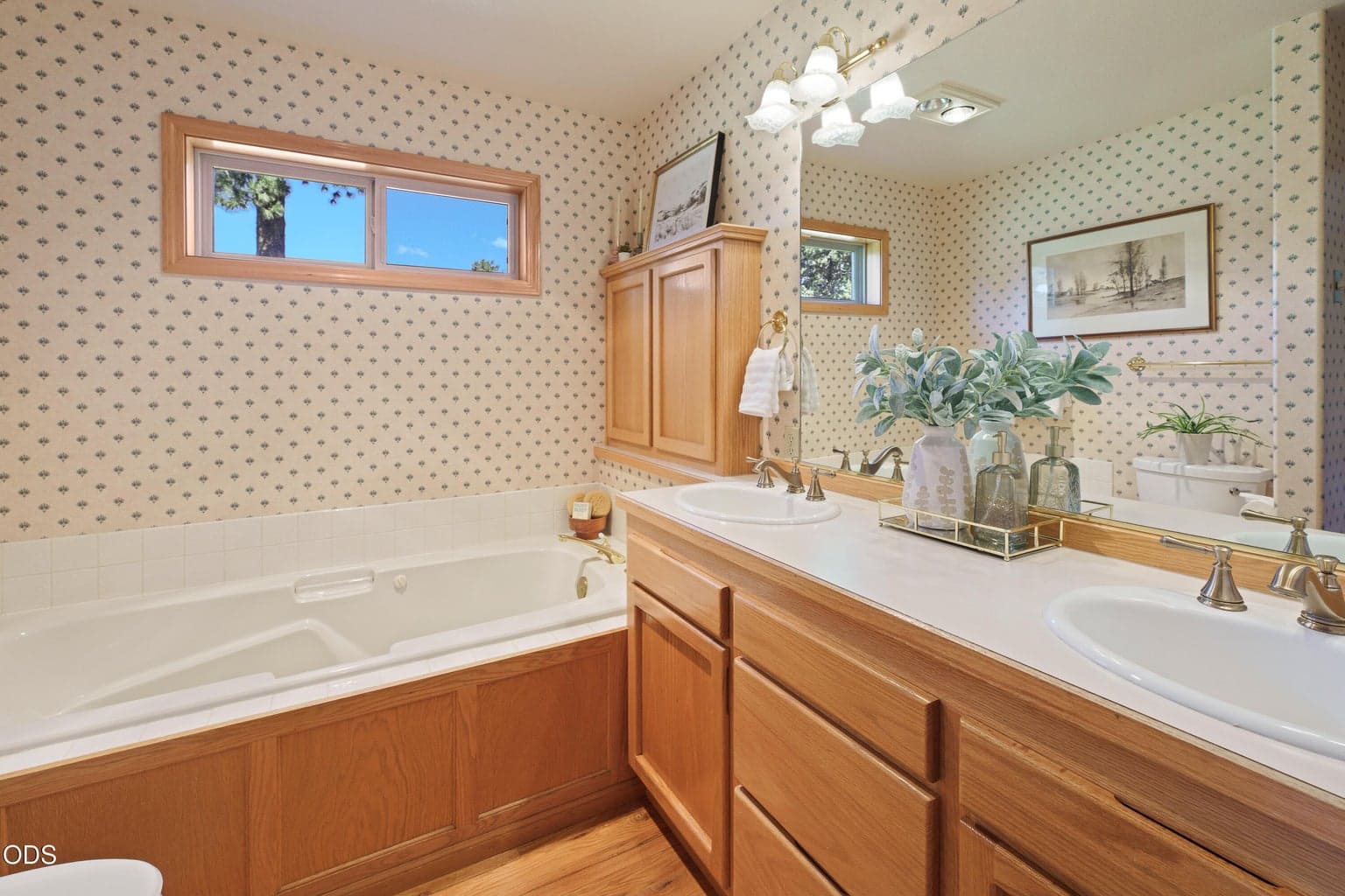 Photo of 21044 Desert Woods Drive 28 of 57
