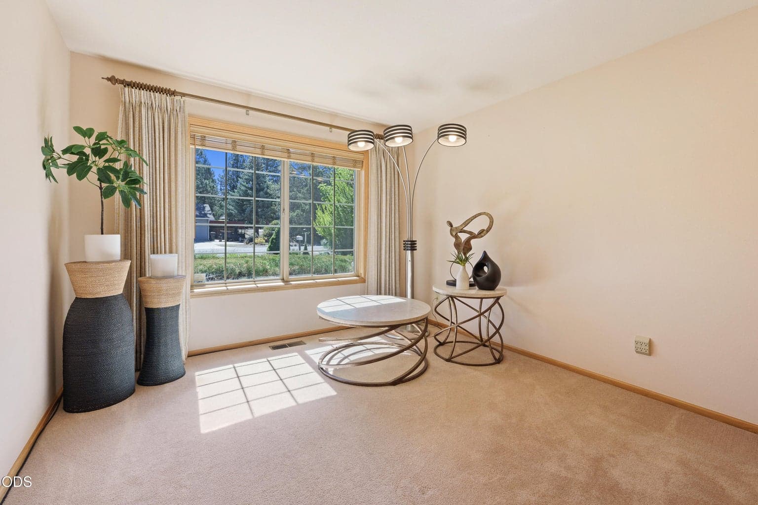 Photo of 21044 Desert Woods Drive 31 of 57