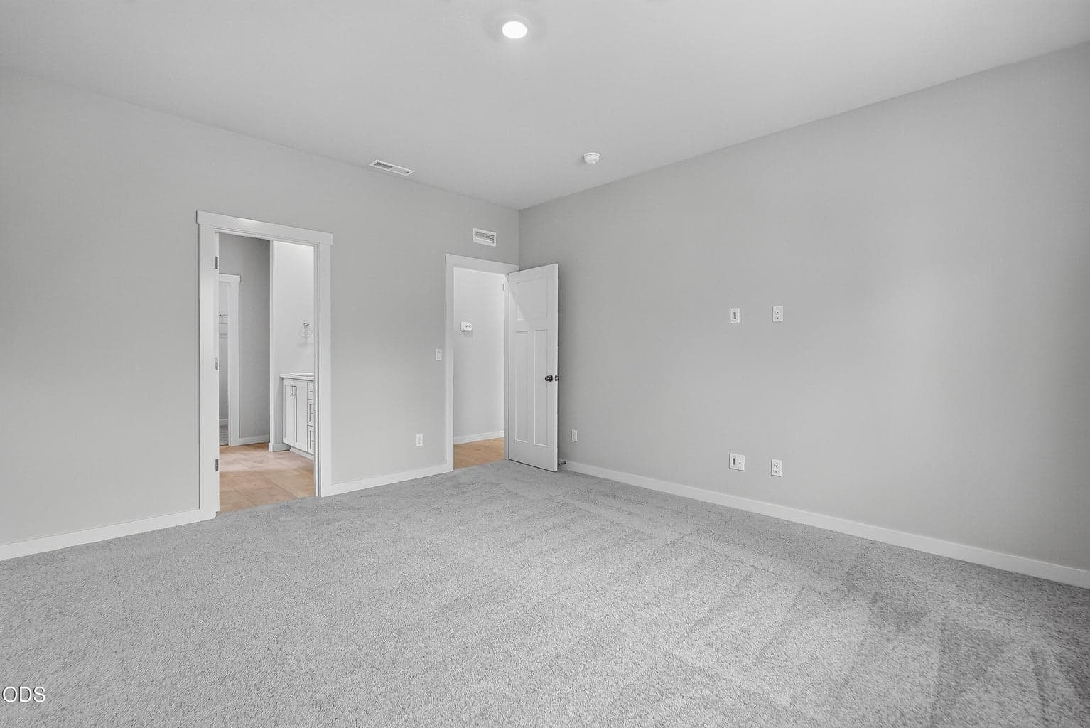 Photo of 2487 NW 23rd Loop South 11 of 48