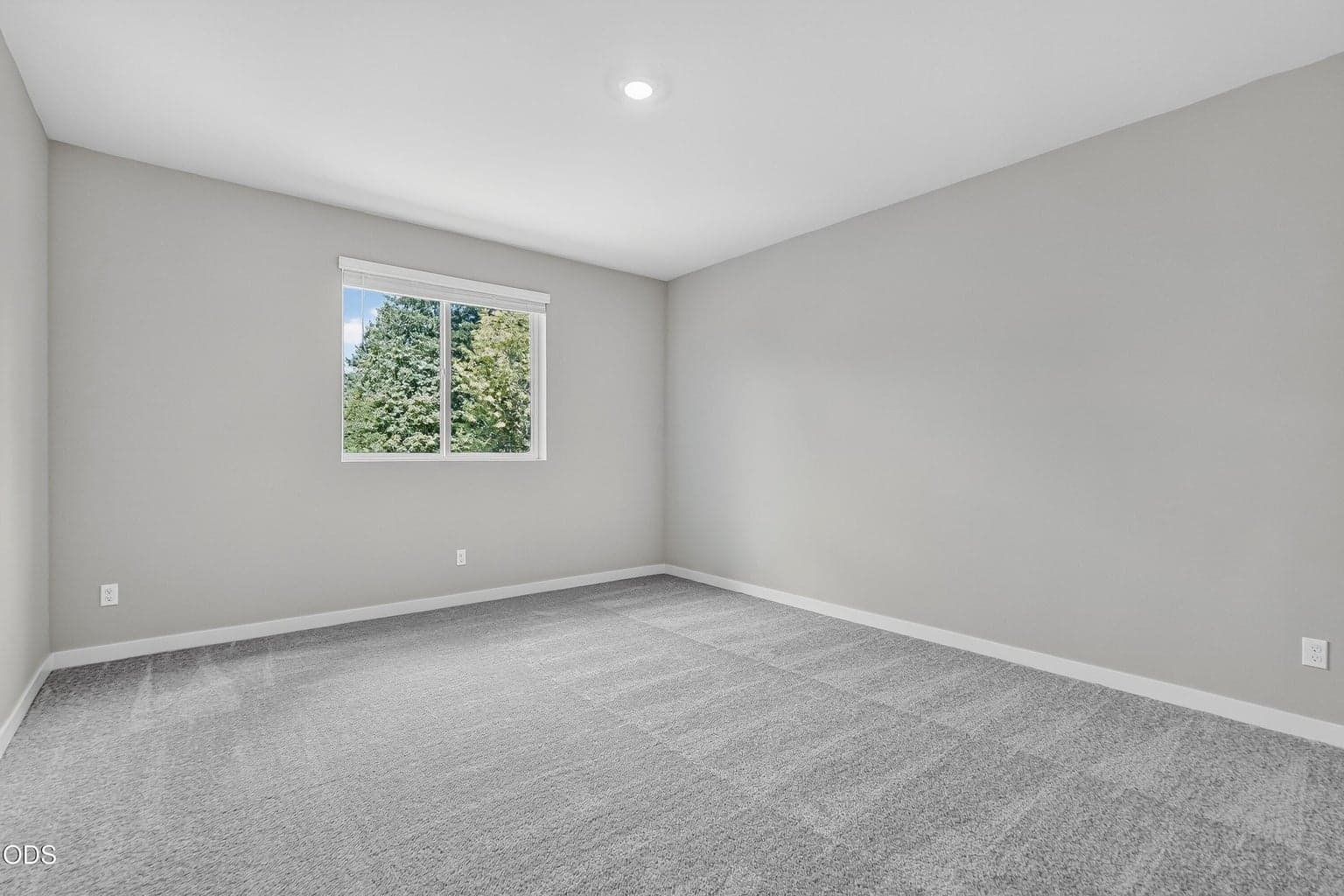 Photo of 2487 NW 23rd Loop South 15 of 48