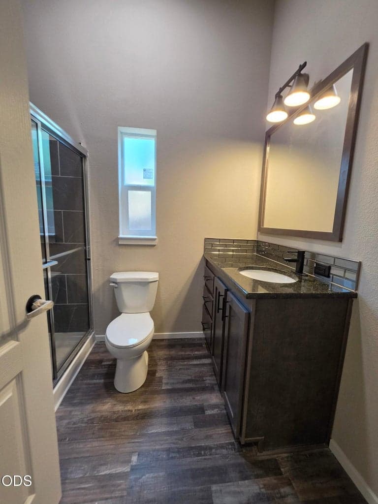 Photo of 21298 NE Butler Market Road 12 of 12