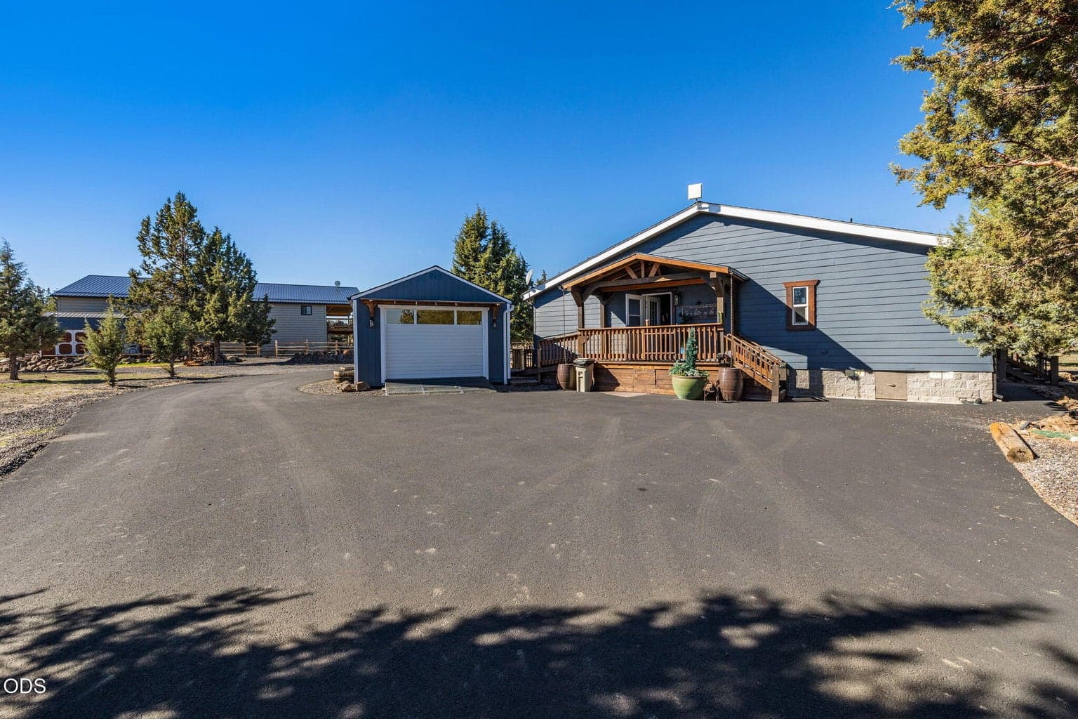 Photo of 11855 SW Meadows Lane 4 of 57