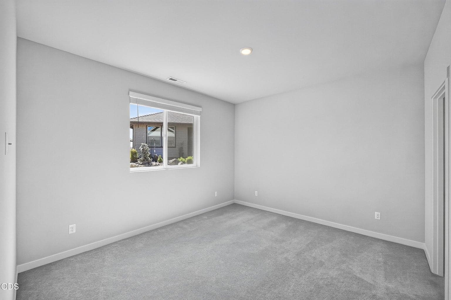 Photo of 2626 NW 26th Loop North 15 of 45