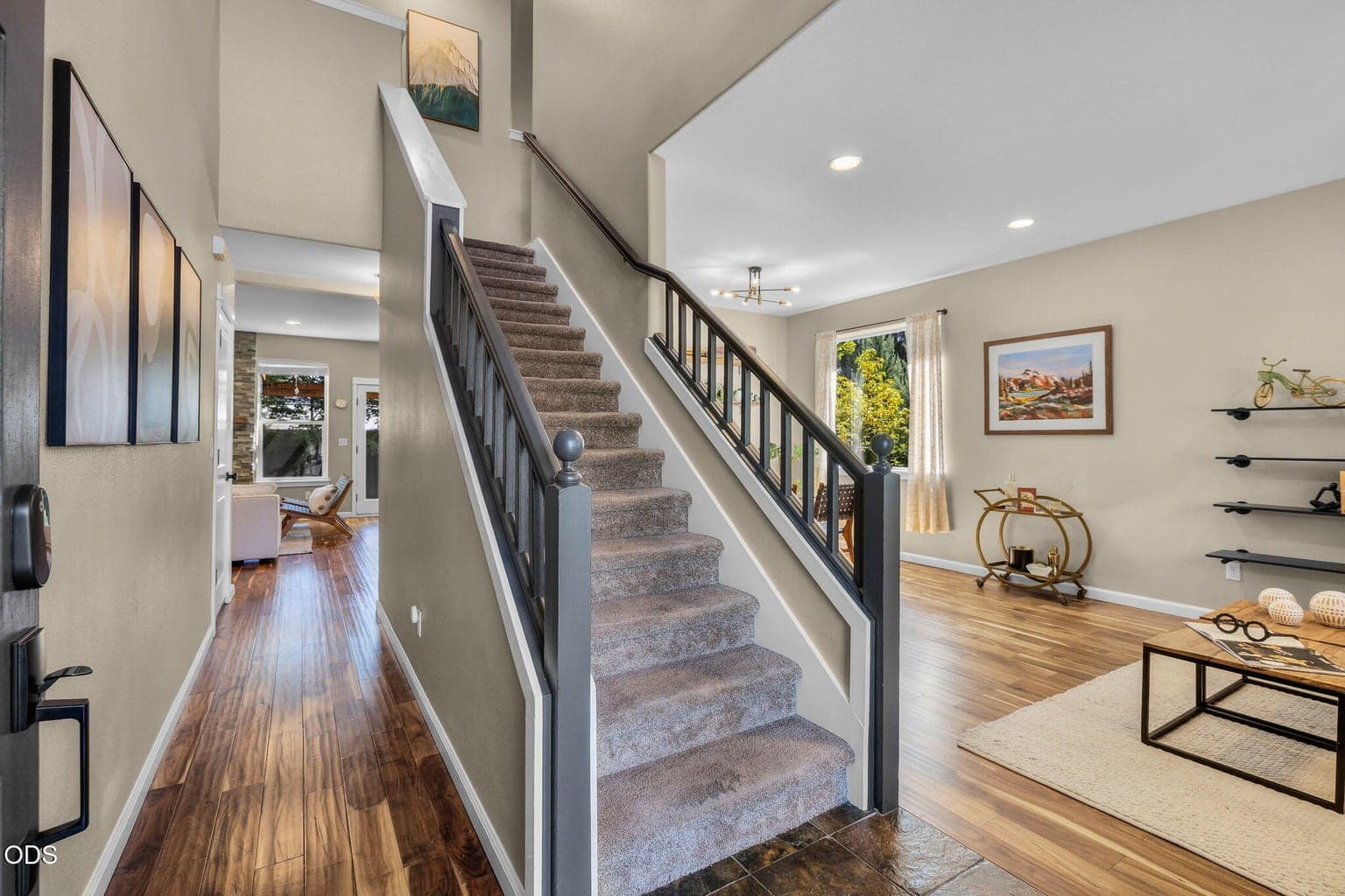 Photo of 61558 Tall Tree Court 4 of 59