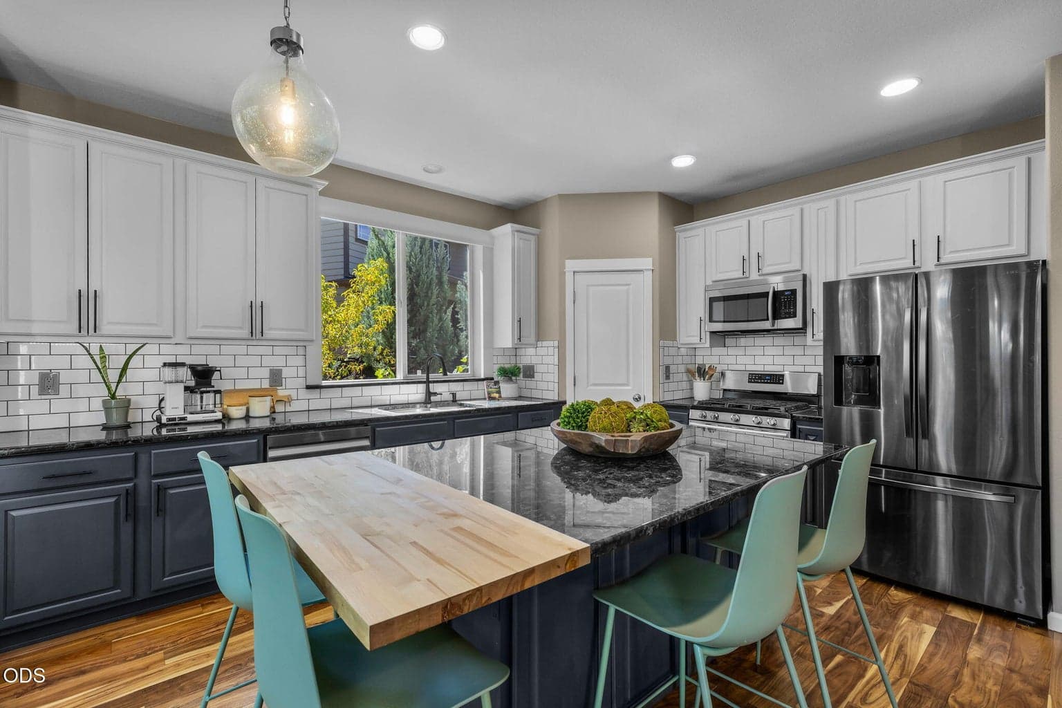 Photo of 61558 Tall Tree Court 16 of 59