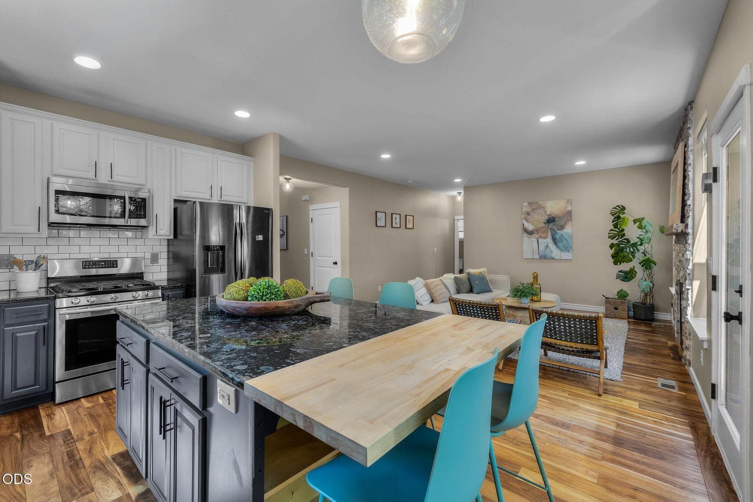 Photo of 61558 Tall Tree Court 18 of 59