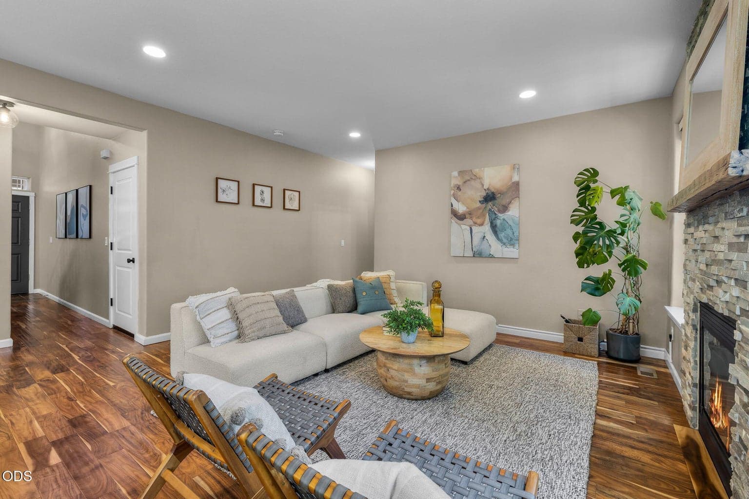 Photo of 61558 Tall Tree Court 13 of 59