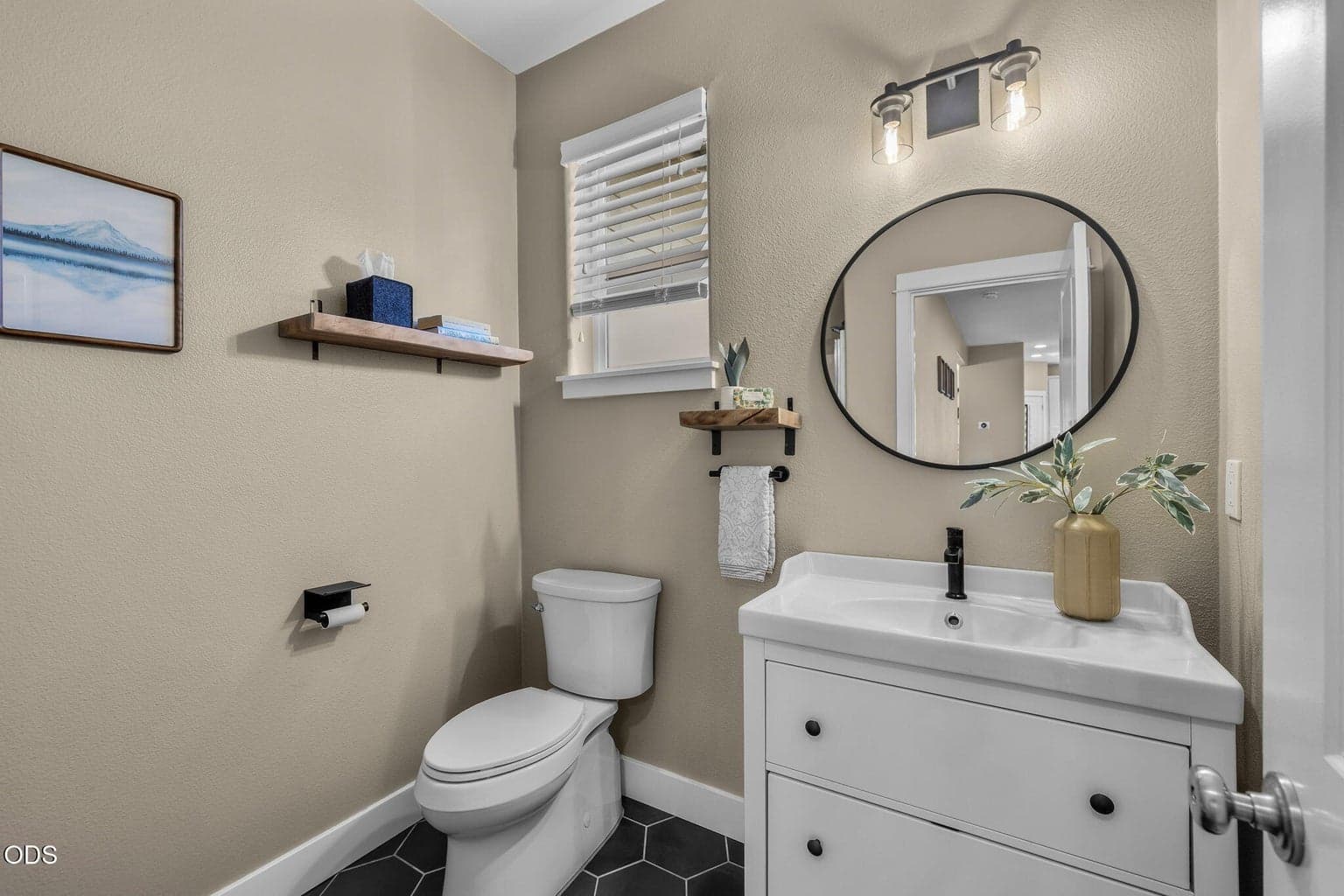 Photo of 61558 Tall Tree Court 23 of 59