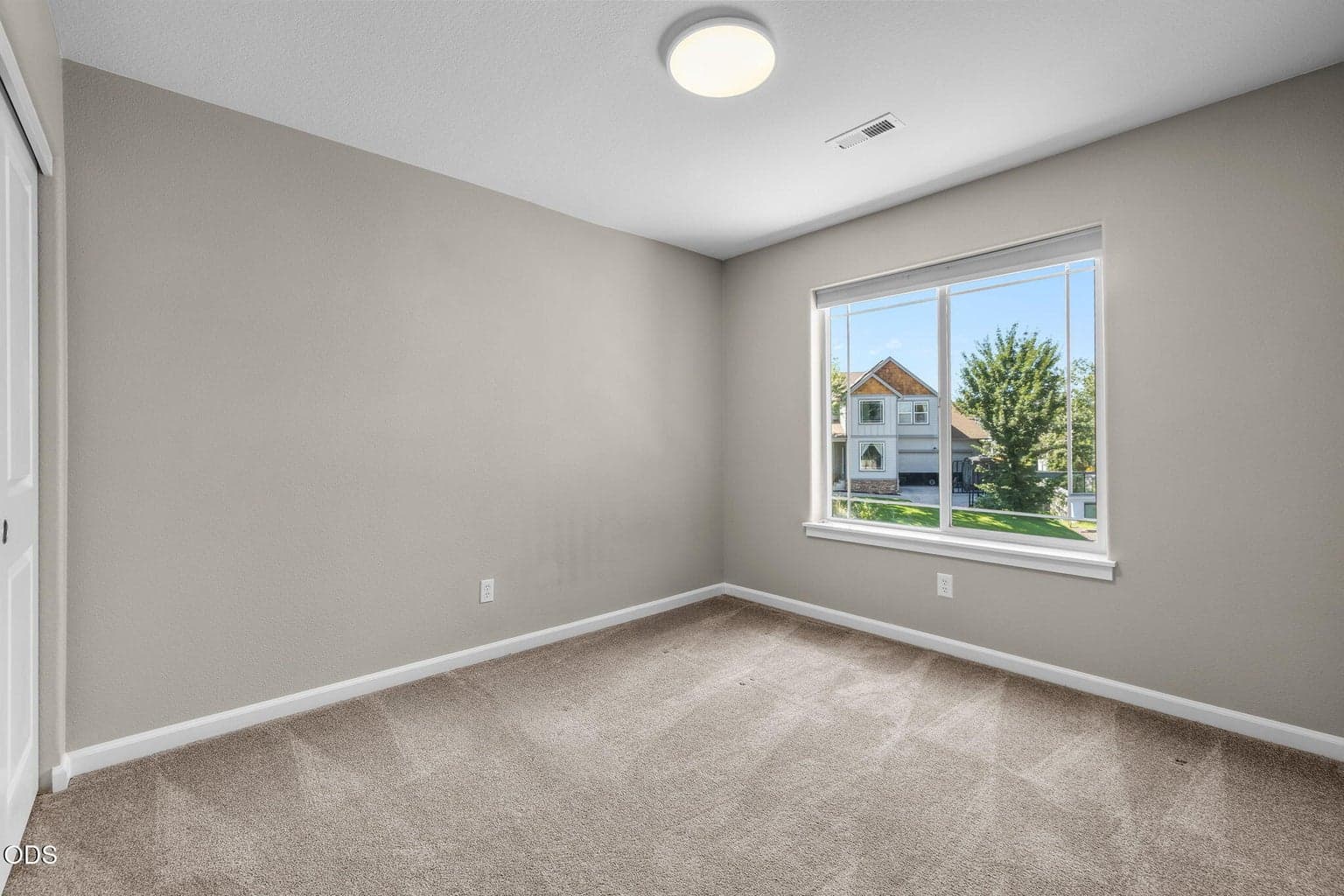 Photo of 61558 Tall Tree Court 32 of 59