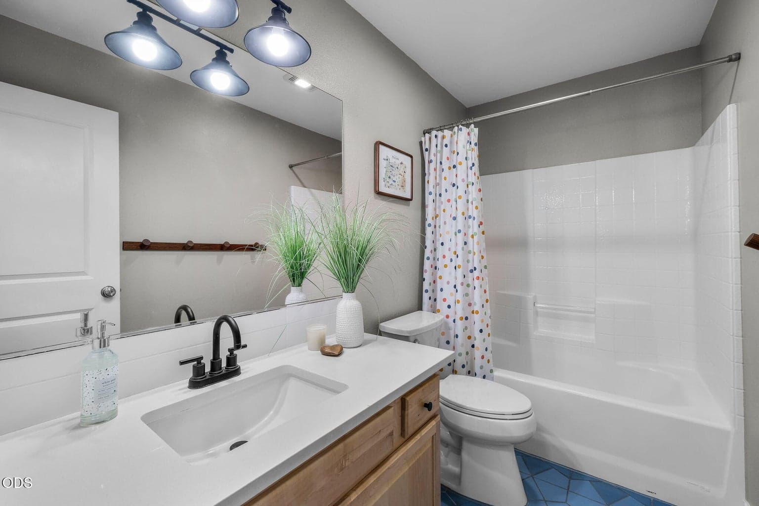 Photo of 61558 Tall Tree Court 34 of 59