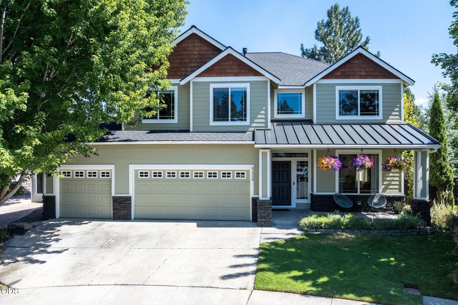 Photo of 61558 Tall Tree Court 1 of 59