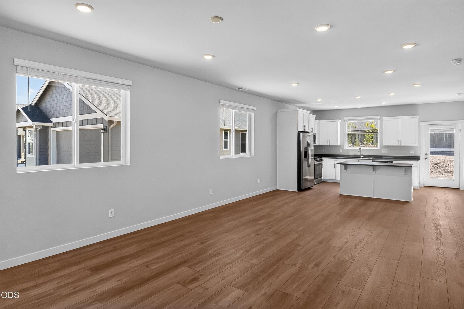 Photo of 2720 NW 26th Loop North 5 of 46