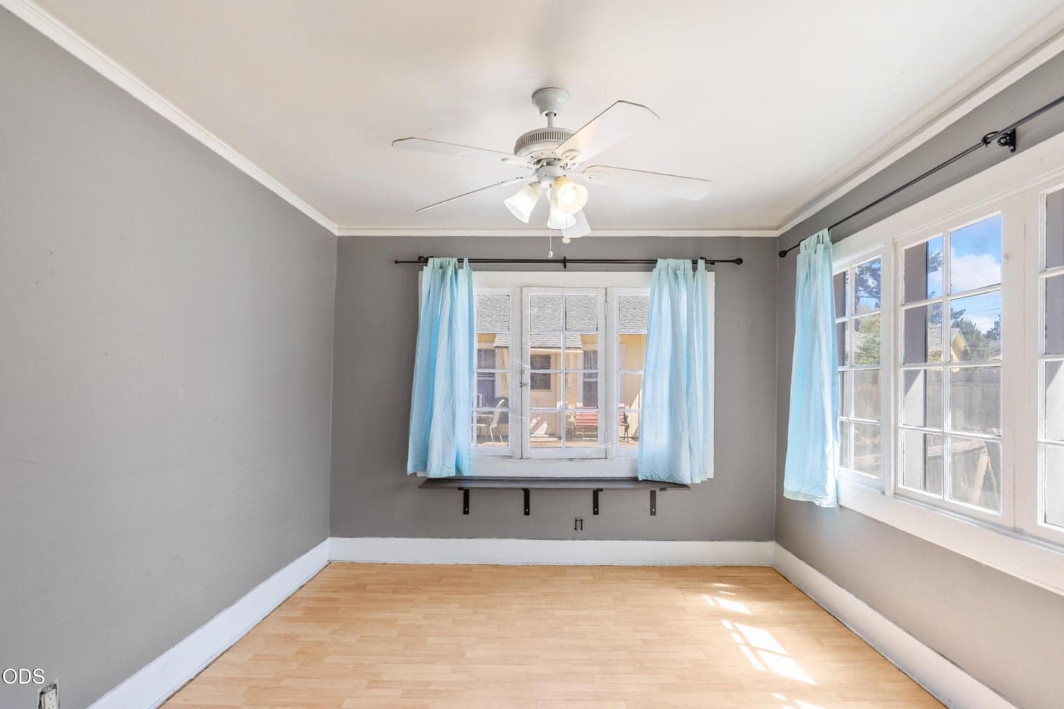 Photo of 942 NW Delaware Avenue 17 of 34