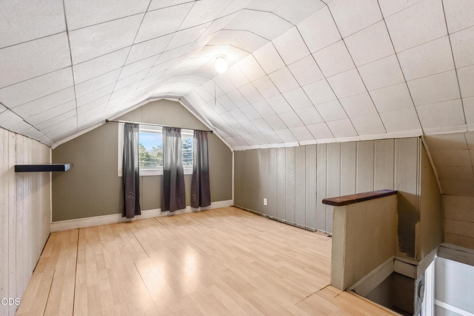 Photo of 942 NW Delaware Avenue 21 of 34