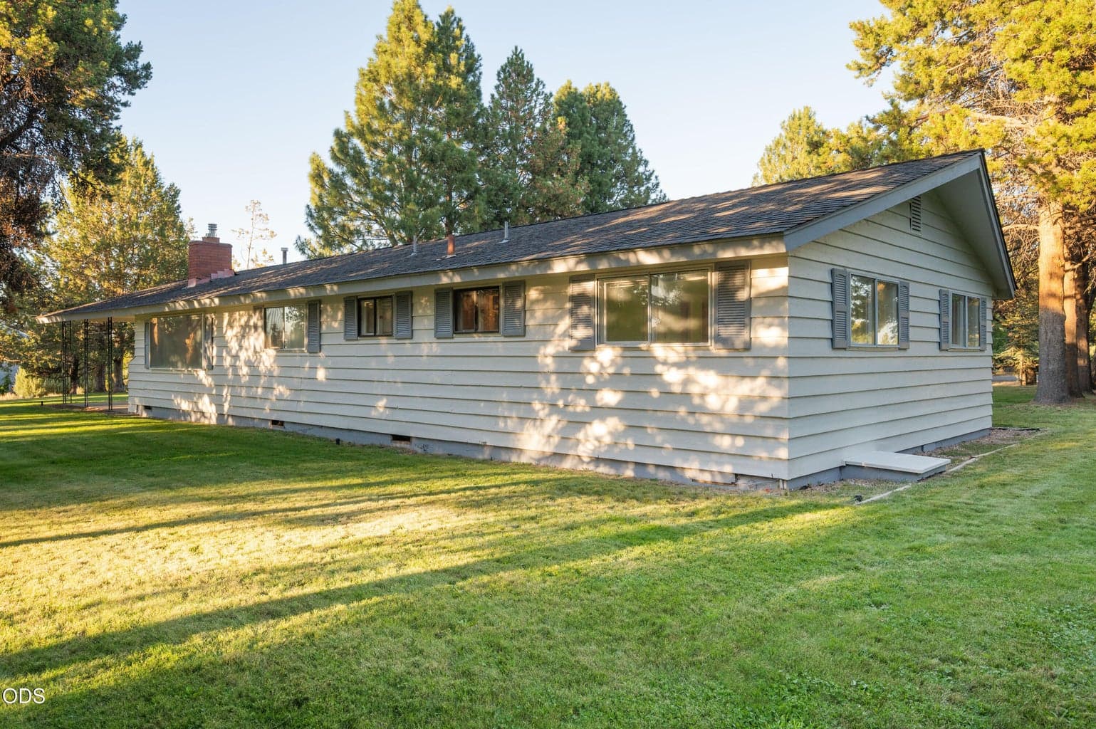 Photo of 61909 Skyline View Drive 8 of 44
