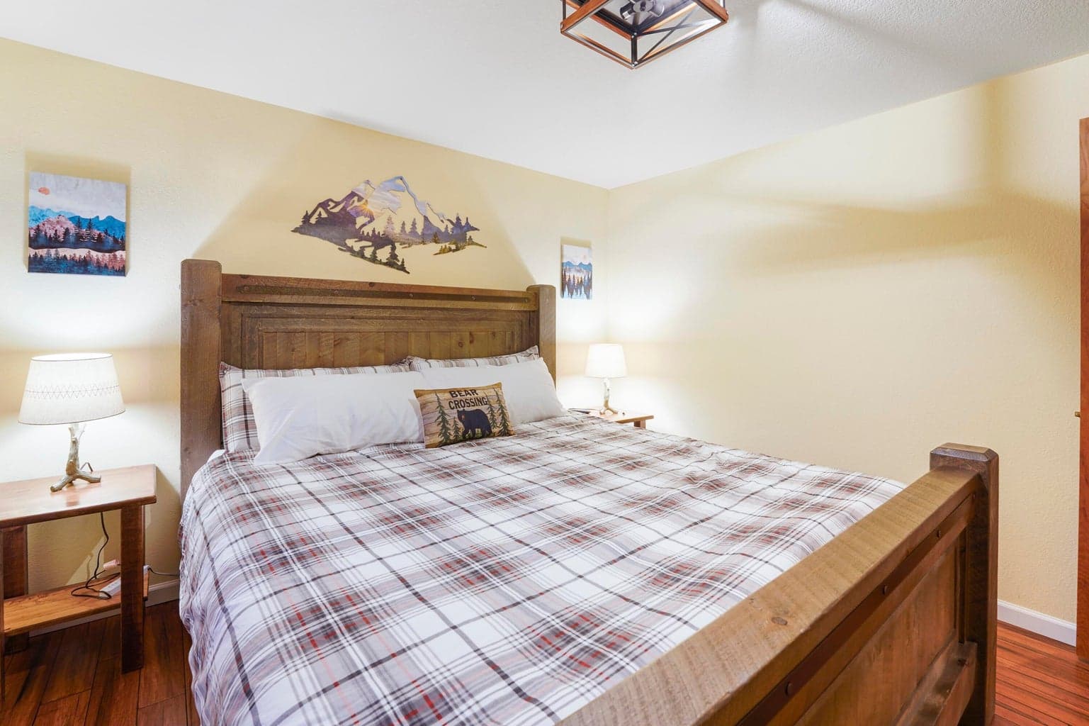 Downstairs Master Suite – King Bed + Ensuite