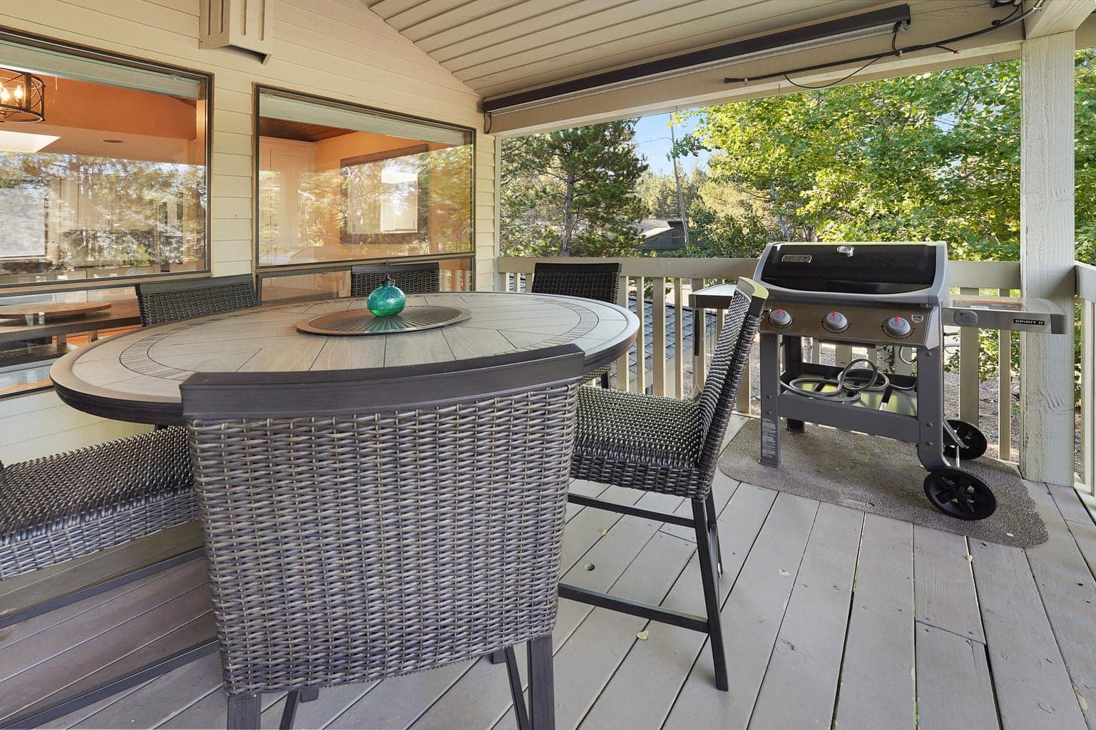 Large Dining area on Upper Deck