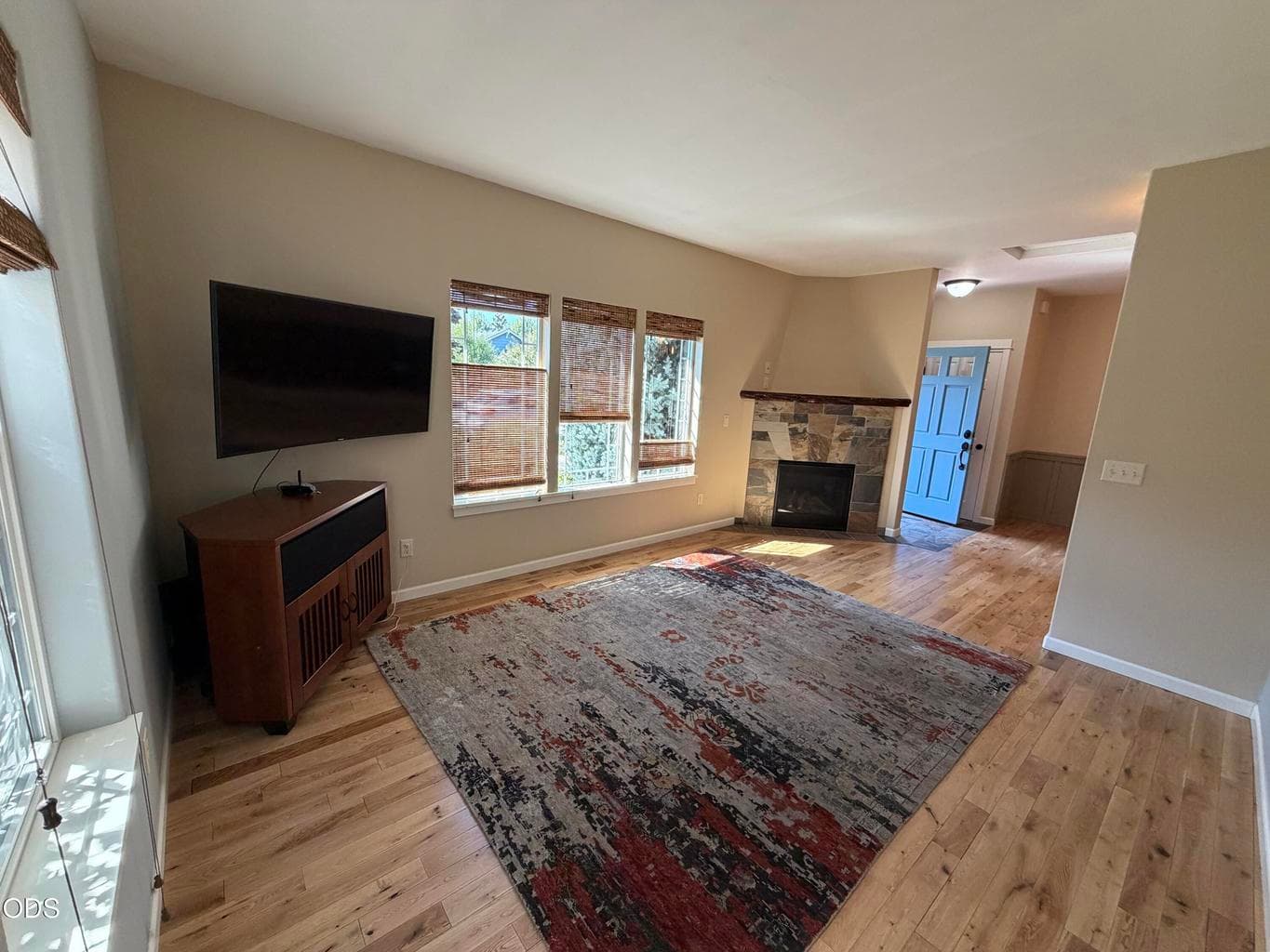 Photo of 2750 NE Great Horned Place 4 of 51