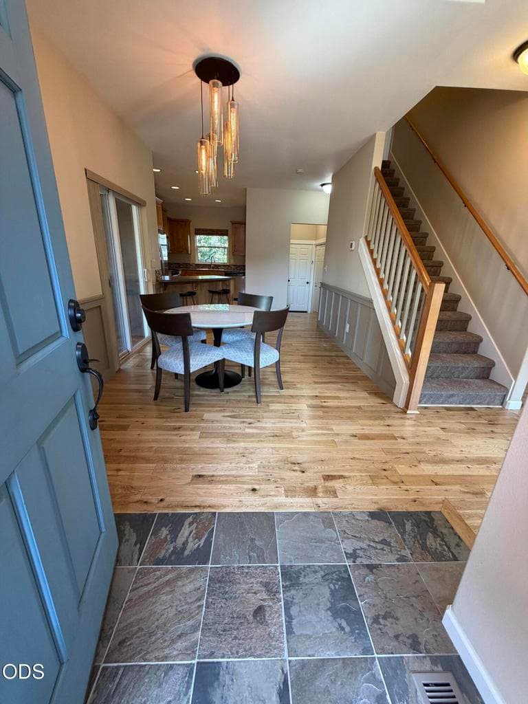 Photo of 2750 NE Great Horned Place 2 of 51