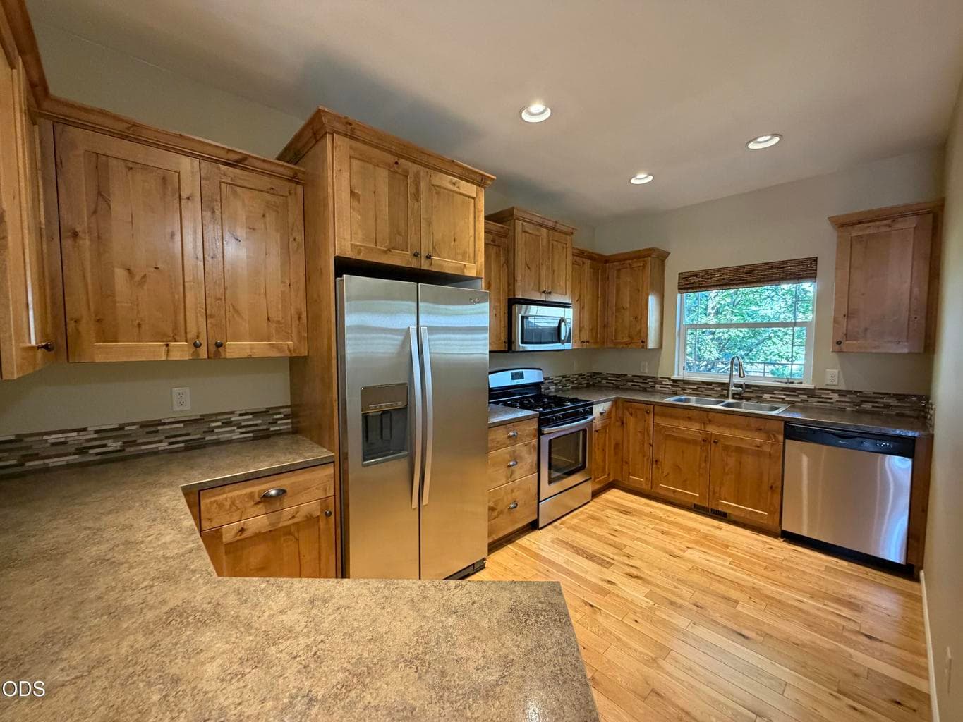 Photo of 2750 NE Great Horned Place 10 of 51