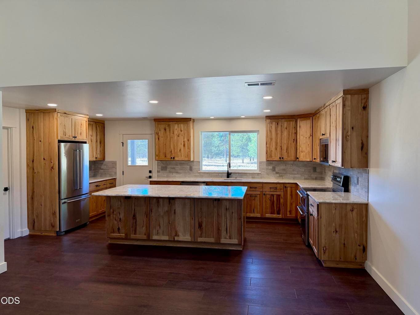 Photo of 9004 Split Rail Road 2 of 35