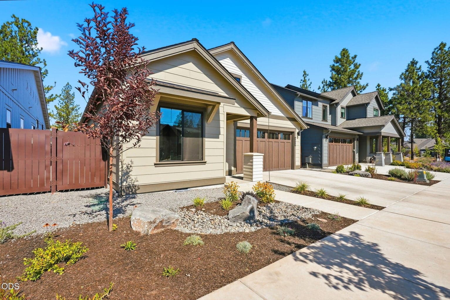 Photo of 3030 NW Celilo Lane 2 of 19
