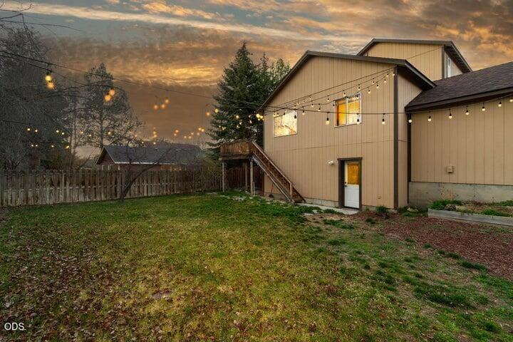 Photo of 2069 NE Hollow Tree Lane 34 of 35
