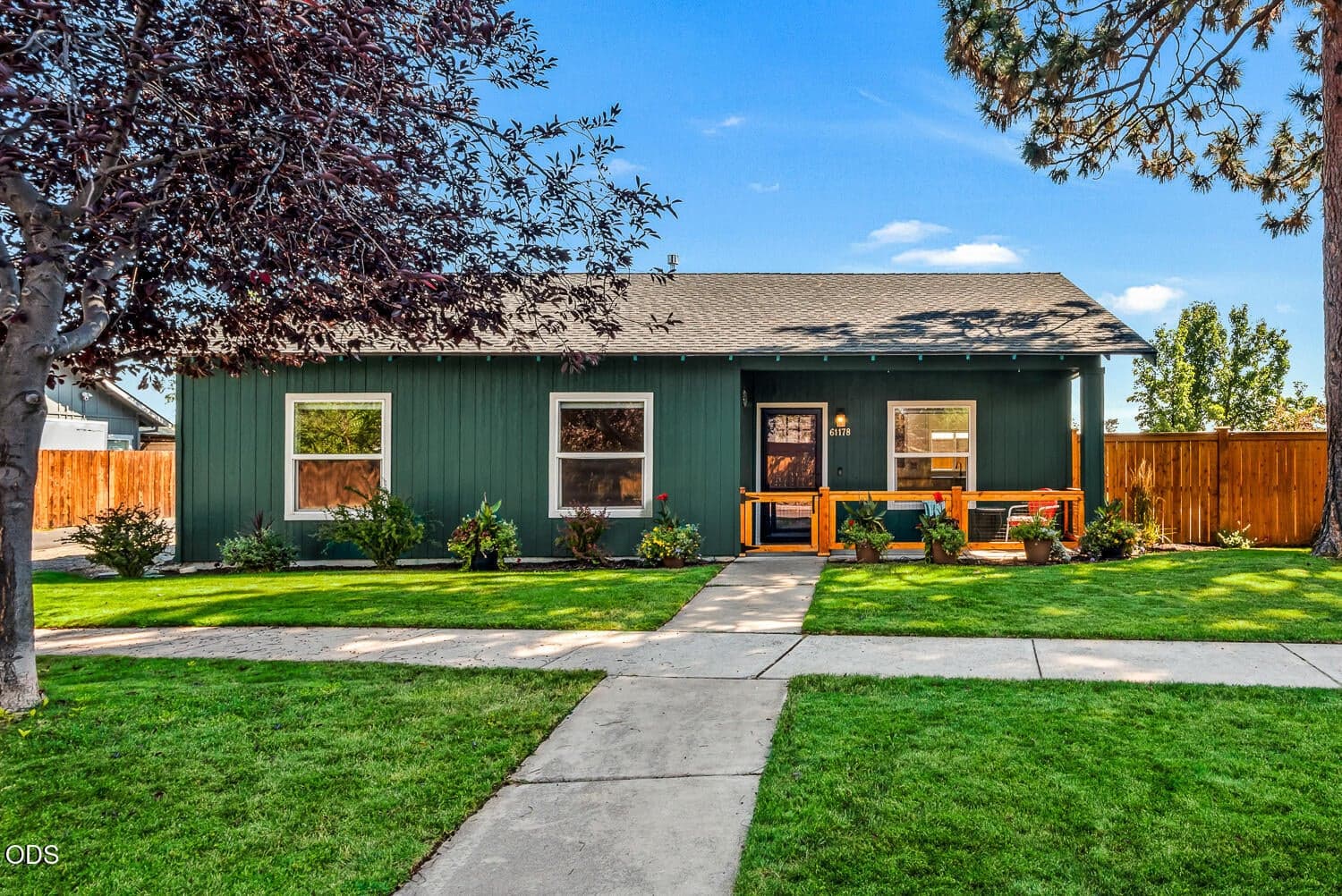 Photo of 61178 Brookhollow Drive 1 of 28