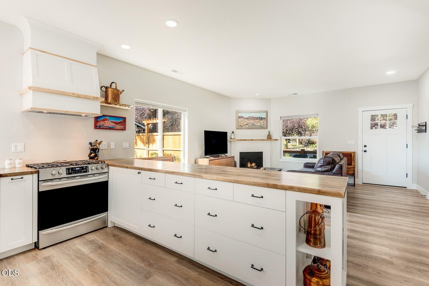Photo of 61178 Brookhollow Drive 5 of 28
