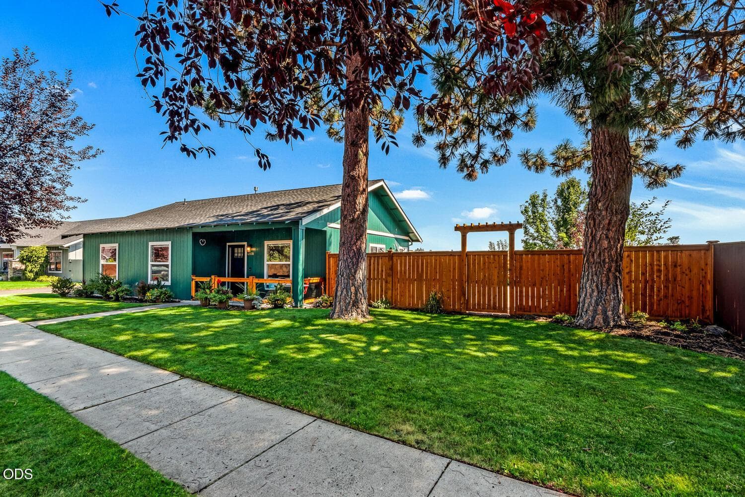 Photo of 61178 Brookhollow Drive 4 of 28