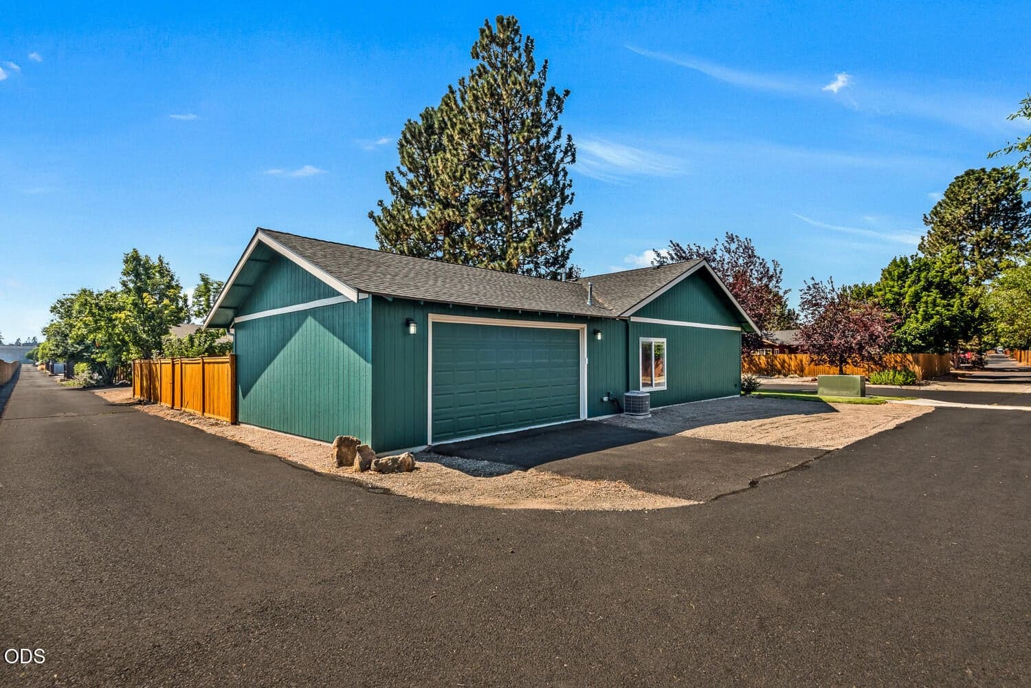 Photo of 61178 Brookhollow Drive 26 of 28